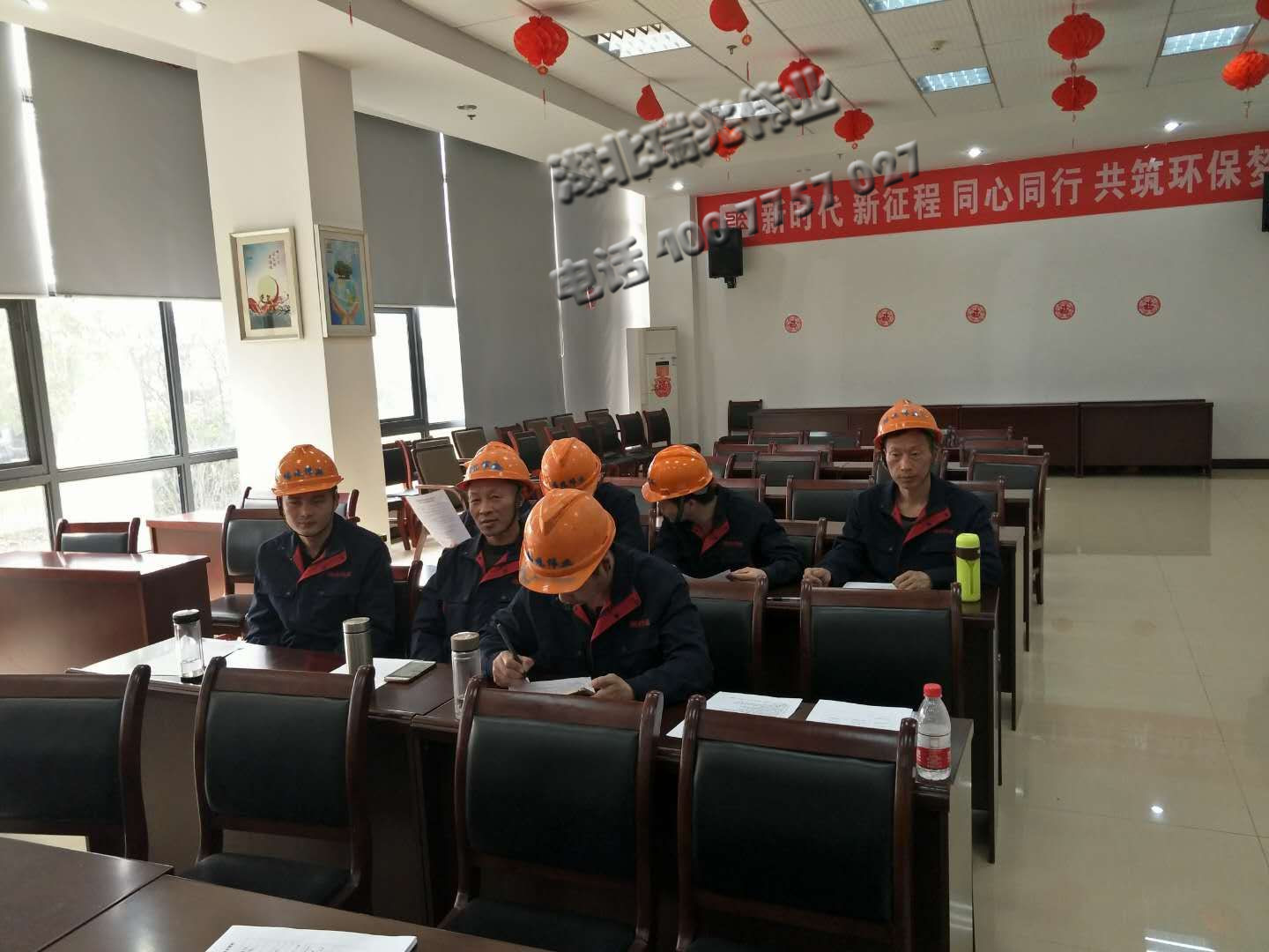 瑞泰風(fēng)工業(yè)大風(fēng)扇、鋼結(jié)構(gòu)廠房通風(fēng)降溫方案、廠房車間通風(fēng)降溫方案、大型工業(yè)風(fēng)扇、物流倉儲大風(fēng)扇、大吊扇、工業(yè)風(fēng)扇、廠房車間降溫設(shè)備、廠房車間通風(fēng)設(shè)備、車間溫控設(shè)備、工業(yè)大吊扇、工業(yè)大風(fēng)扇、工業(yè)節(jié)能風(fēng)扇、湖北瑞兆偉業(yè)通風(fēng)降溫科技有限公司