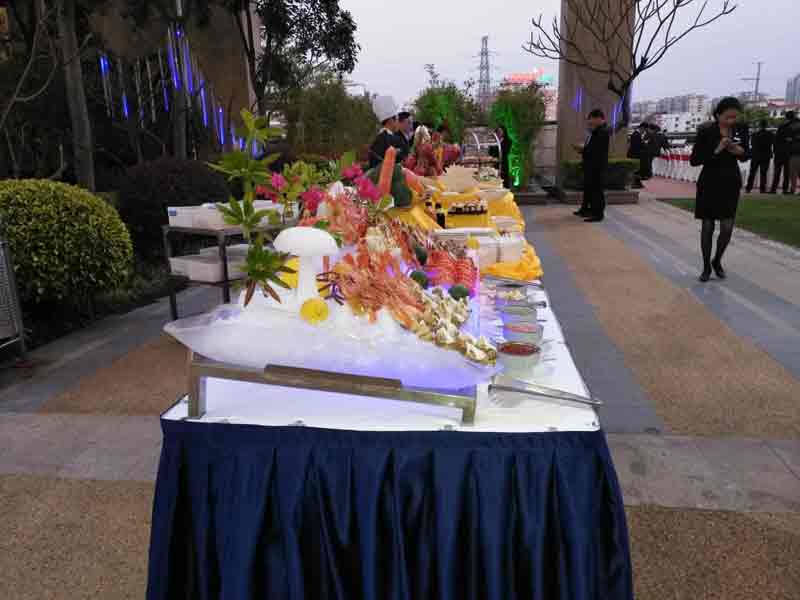 通風(fēng)降溫、瑞泰風(fēng)工業(yè)大風(fēng)扇、鋼結(jié)構(gòu)廠房通風(fēng)降溫方案、廠房車間通風(fēng)降溫方案、大型工業(yè)風(fēng)扇、物流倉(cāng)儲(chǔ)大風(fēng)扇、大吊扇、工業(yè)風(fēng)扇、廠房車間降溫設(shè)備、廠房車間通風(fēng)設(shè)備、車間溫控設(shè)備、工業(yè)大吊扇、工業(yè)大風(fēng)扇、工業(yè)節(jié)能風(fēng)扇、湖北瑞兆偉業(yè)通風(fēng)降溫科技有限公司