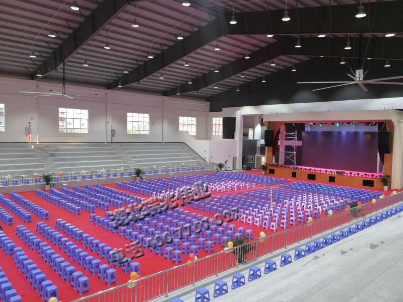 鋼結(jié)構(gòu)廠房通風(fēng)降溫方案、廠房車間通風(fēng)降溫方案、大型工業(yè)風(fēng)扇、物流倉(cāng)儲(chǔ)大風(fēng)扇、大吊扇、工業(yè)風(fēng)扇、廠房車間降溫設(shè)備、廠房車間通風(fēng)設(shè)備、車間溫控設(shè)備、工業(yè)大吊扇、工業(yè)大風(fēng)扇、工業(yè)節(jié)能風(fēng)扇、湖北瑞兆偉業(yè)通風(fēng)降溫科技有限公司