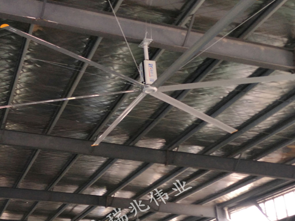 湖北瑞兆偉業(yè)通風(fēng)降溫科技有限公司為17年專業(yè)通風(fēng)降溫解決方案領(lǐng)航者,為數(shù)千家各大品牌企業(yè)提供鋼結(jié)構(gòu)廠房通風(fēng)降溫方案、大型工業(yè)風(fēng)扇、物流倉(cāng)儲(chǔ)大風(fēng)扇、大吊扇、工業(yè)風(fēng)扇、車間溫控設(shè)備、工業(yè)大吊扇、工業(yè)大風(fēng)扇、工業(yè)節(jié)能風(fēng)扇一站式服務(wù)及廠房車間通風(fēng)降溫方案與廠房車間通風(fēng)降溫設(shè)備.