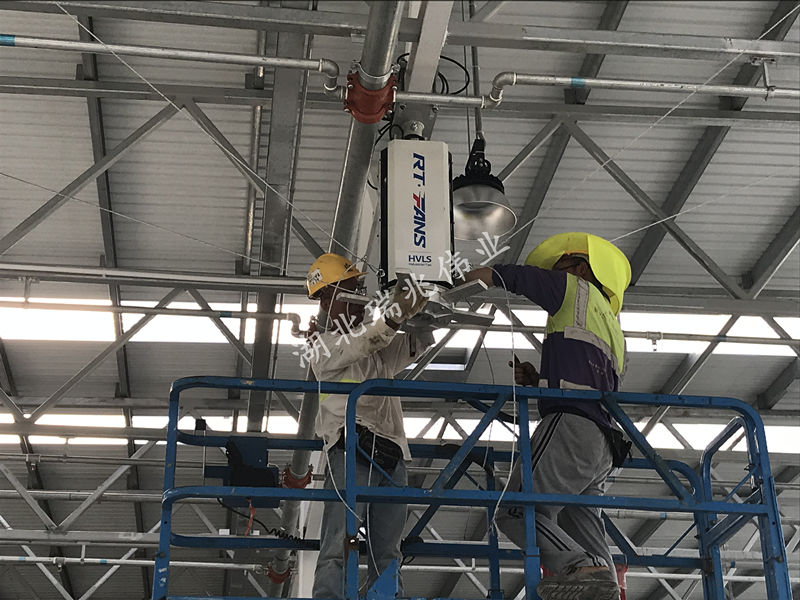 大型工業(yè)風(fēng)扇、工業(yè)大吊扇、工業(yè)大風(fēng)扇、工業(yè)節(jié)能風(fēng)扇、鋼結(jié)構(gòu)廠房通風(fēng)降溫方案