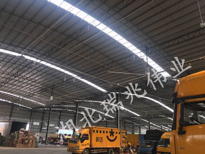 大型工業(yè)風(fēng)扇、工業(yè)大吊扇、工業(yè)大風(fēng)扇、工業(yè)節(jié)能風(fēng)扇、車(chē)間溫控設(shè)備