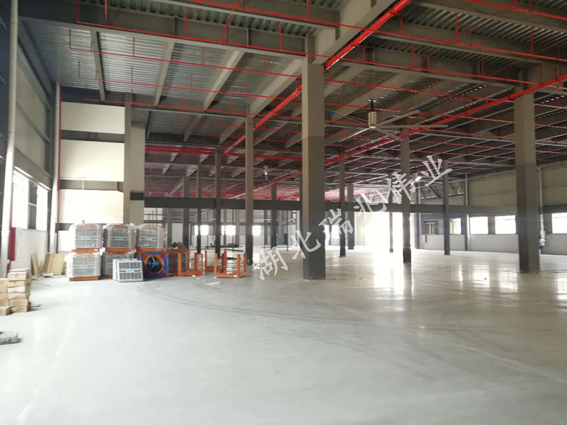 工業(yè)大吊扇、工業(yè)大風(fēng)扇、工業(yè)節(jié)能風(fēng)扇、大型工業(yè)風(fēng)扇、車間溫控設(shè)備