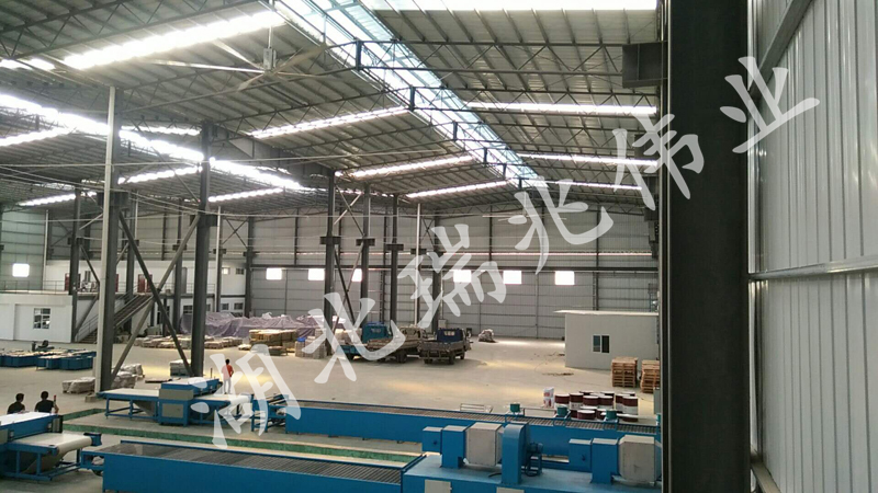 大風(fēng)扇、工業(yè)大風(fēng)扇、湖北工業(yè)大風(fēng)扇、瑞泰風(fēng)工業(yè)大風(fēng)扇、湖北瑞泰風(fēng)工業(yè)大風(fēng)扇、工業(yè)吊扇、工業(yè)大吊扇、通風(fēng)、降溫、廠房降溫、廠房通風(fēng)、湖北廠房降溫、湖北廠房通風(fēng)降溫、車間通風(fēng)、車間降溫、通風(fēng)降溫、車間通風(fēng)降溫、湖北車間降溫、湖北車間通風(fēng)降溫、工廠車間降溫
