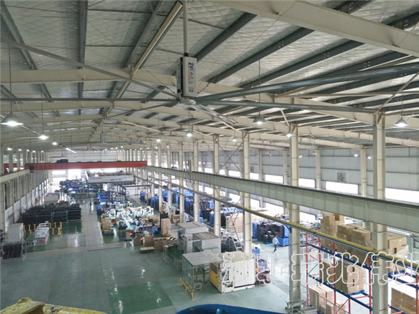 瑞泰風(fēng)扇機(jī)組合，高大空間通風(fēng)降溫，工業(yè)大吊扇，瑞泰風(fēng)工業(yè)大風(fēng)扇，蒸發(fā)式冷氣機(jī)，高大型廠房車間通風(fēng)降溫，