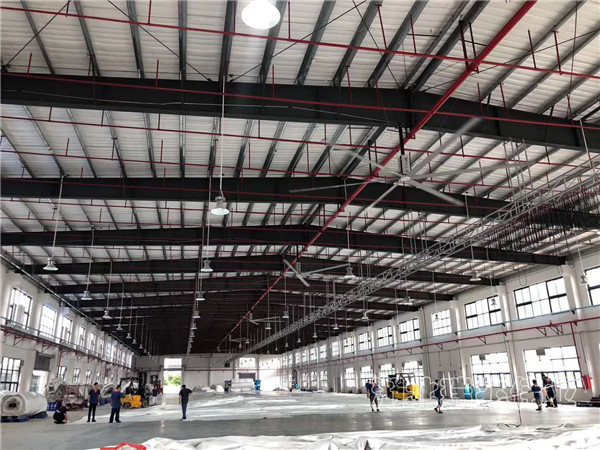 瑞泰風扇機組合，1000m2大型廠房，扇機組合，工業(yè)大風扇，工業(yè)大吊扇，蒸發(fā)式冷氣機，環(huán)?？照{