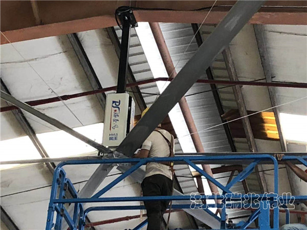 通風降溫工程,通風降溫工程服務,瑞泰風工業(yè)大風扇,大型工業(yè)風扇,瑞泰風冷風機,通風降溫設備 通風降溫工程,通風降溫工程服務,瑞泰風工業(yè)大風扇,大型工業(yè)風扇,瑞泰風冷風機,通風降溫設備