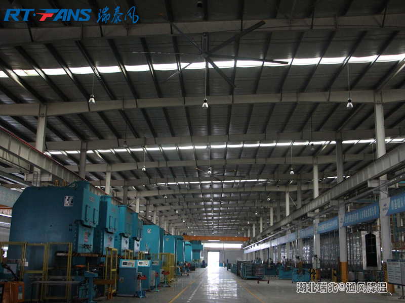 湖北工業(yè)大風(fēng)扇 工業(yè)大風(fēng)扇 大風(fēng)扇 廠房降溫 車間降溫 湖北工業(yè)大風(fēng)扇 工業(yè)大風(fēng)扇 大風(fēng)扇 廠房降溫 車間降溫