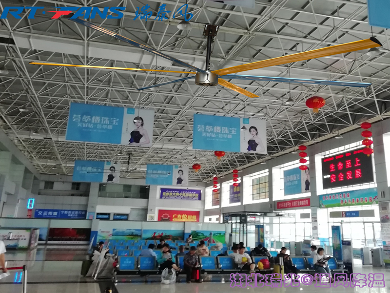 永磁工業(yè)風(fēng)扇 高大空間降溫 武漢廠房降溫 車間通風(fēng)降溫 工業(yè)節(jié)能風(fēng)扇 永磁工業(yè)風(fēng)扇 高大空間降溫 武漢廠房降溫 車間通風(fēng)降溫 工業(yè)節(jié)能風(fēng)扇