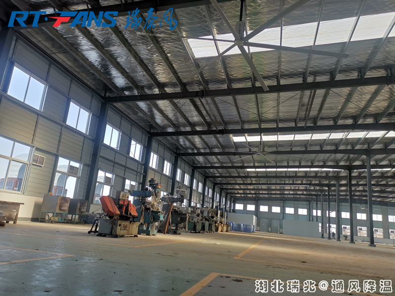 武漢工業(yè)大風(fēng)扇 湖北工業(yè)大風(fēng)扇 工業(yè)大風(fēng)扇 大型工業(yè)吊扇 大型工業(yè)風(fēng)扇 武漢工業(yè)大風(fēng)扇 湖北工業(yè)大風(fēng)扇 工業(yè)大風(fēng)扇 大型工業(yè)吊扇 大型工業(yè)風(fēng)扇