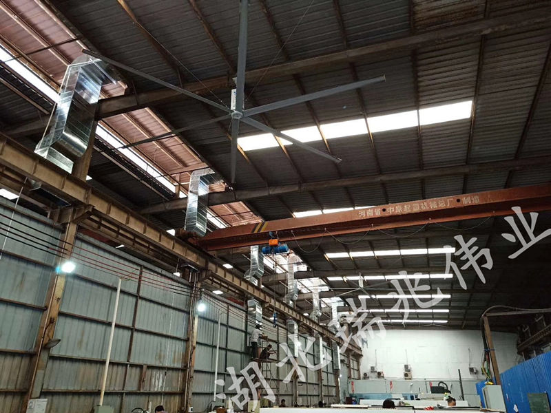 超大工業(yè)風(fēng)扇長(zhǎng)時(shí)間轉(zhuǎn)動(dòng)會(huì)對(duì)房頂造成沖擊嗎？